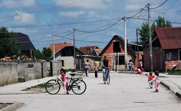 „NJIHOVI I NAŠI“: Začarani krug najvećeg geta u Hrvatskoj
